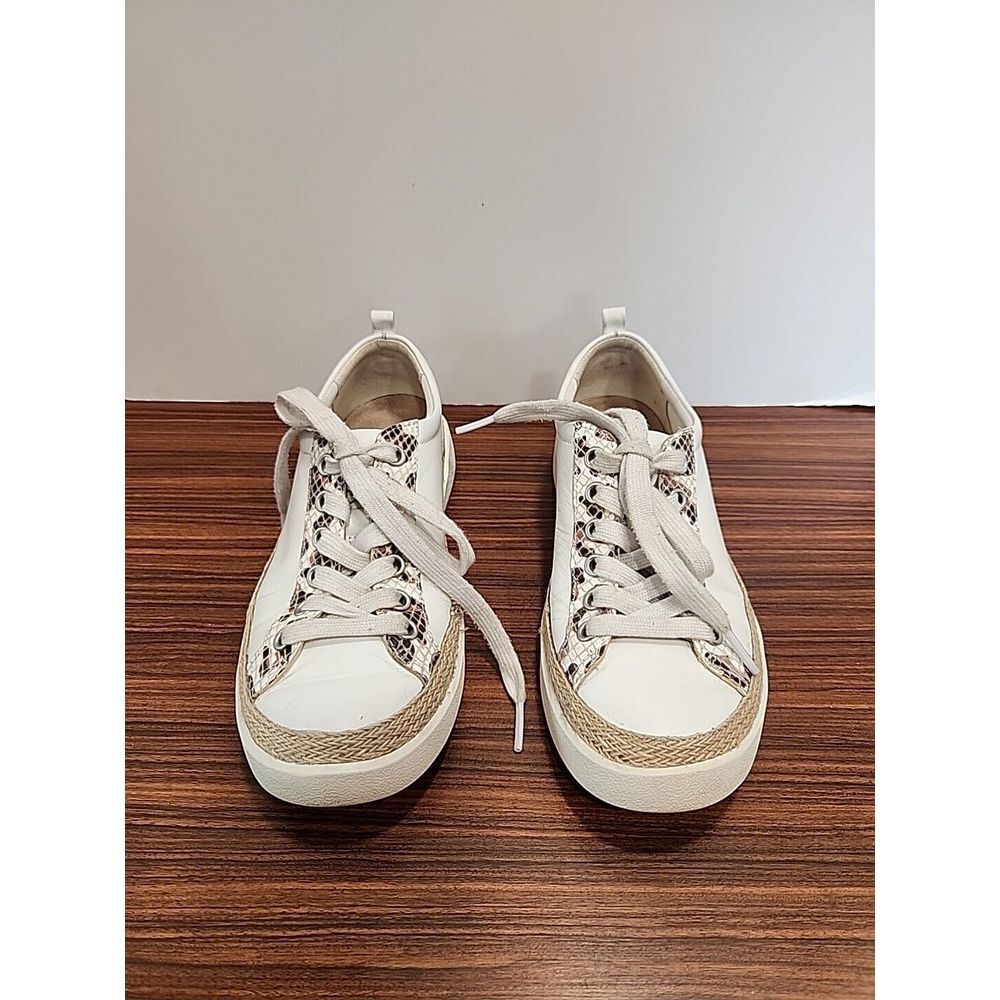 Vionic Womens 6 Winny Leather Arch Support‎ Sneaker in White Leopard Print